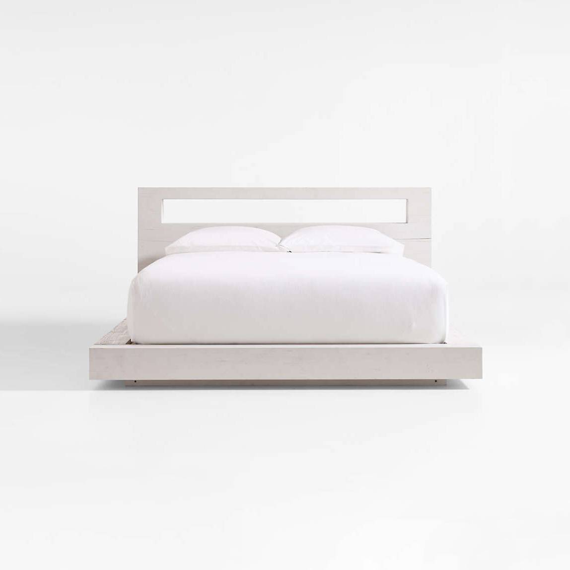 Heritage Platform Bed with Textured Finish